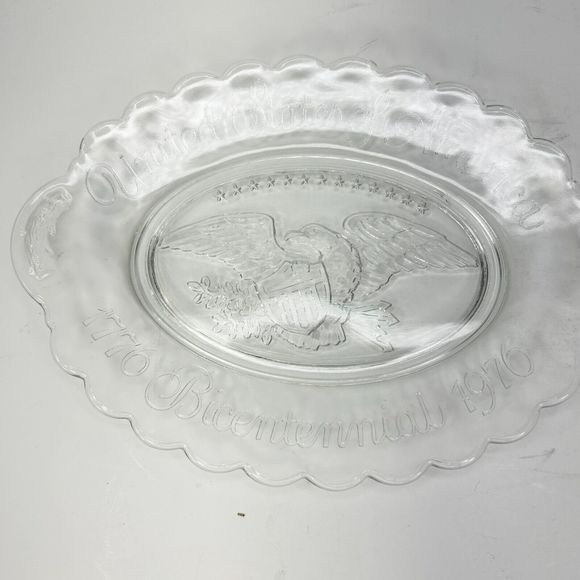 Avon Vintage United States 1776 Bicentennial 1976 Glass Plate and 2pc Soap Set - Picture 8 of 11